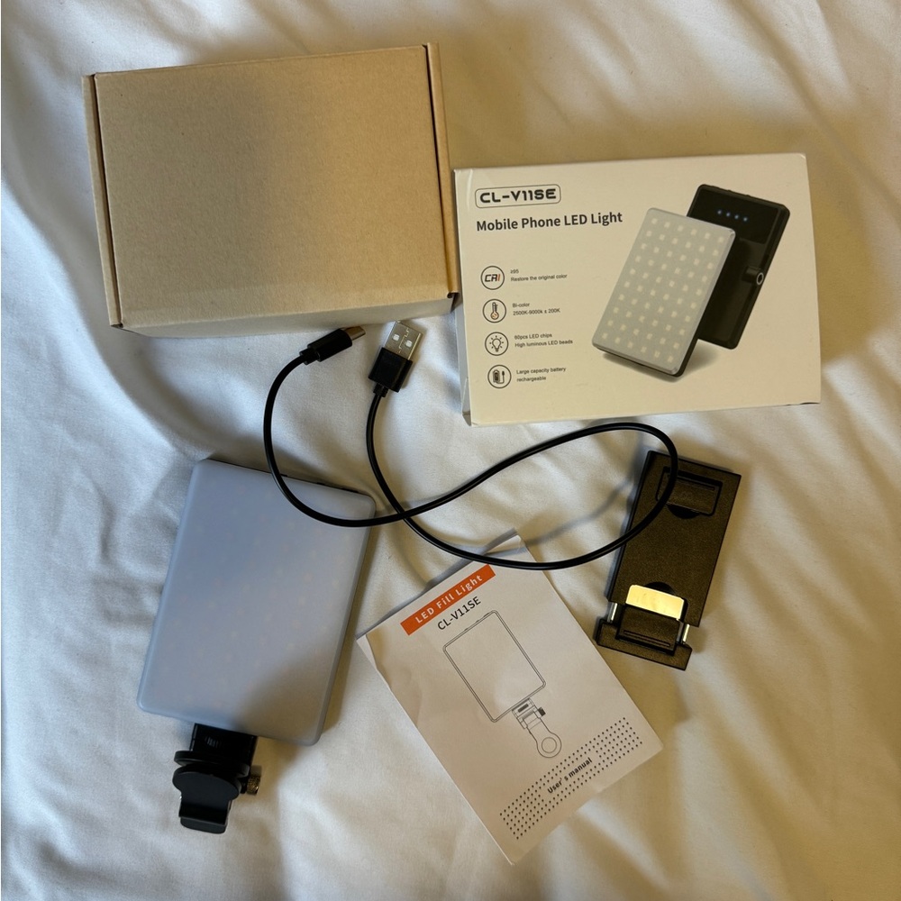 Viral phone LED light for selfies